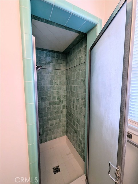 6831 Coronado Way, Riverside CA: https://media.crmls.org/medias/f635a57c-d9e6-44b0-9bc0-4c6c0a3c8669.jpg