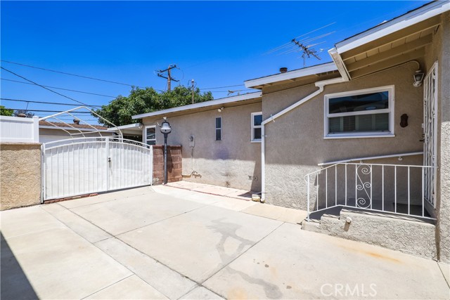3183 Marber Avenue, Long Beach, California 90808, 3 Bedrooms Bedrooms, ,1 BathroomBathrooms,Single Family Residence,For Sale,Marber,PW24146346