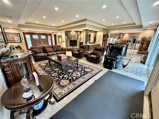 Detail Gallery Image 10 of 59 For 5871 Country View Dr, Yorba Linda,  CA 92886 - 4 Beds | 4 Baths