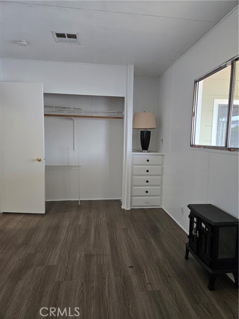 4400 Philadelphia Street, Chino CA: https://media.crmls.org/medias/f6388ead-27c1-41d0-a281-7441a2612272.jpg