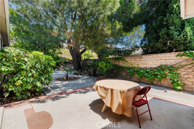 13691 Gavina Avenue, Sylmar CA: https://media.crmls.org/medias/f638ac2c-e54d-4b21-8b3b-062de3d23870.jpg