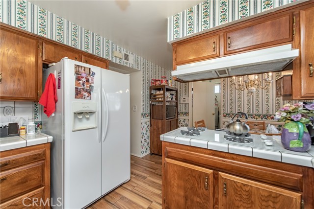 Detail Gallery Image 11 of 25 For 12764 Elkwood St, North Hollywood,  CA 91605 - 4 Beds | 2 Baths