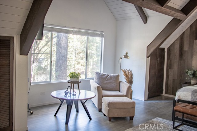 31583 Circle View Drive, Running Springs CA: https://media.crmls.org/medias/f639e613-9346-489c-abb9-9df2ca05eb50.jpg
