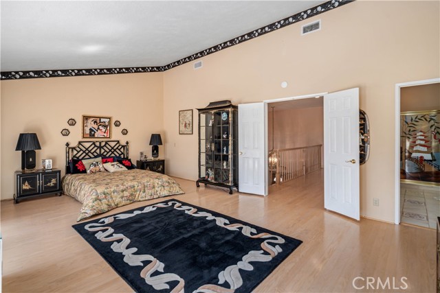 28852 Woodside Drive, Saugus CA: https://media.crmls.org/medias/f63a0b58-08cc-40c5-a3eb-7c898604b521.jpg