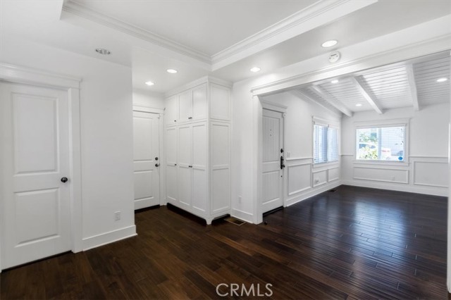 Detail Gallery Image 13 of 30 For 3619 N Poinsettia Ave, Manhattan Beach,  CA 90266 - 3 Beds | 2/1 Baths