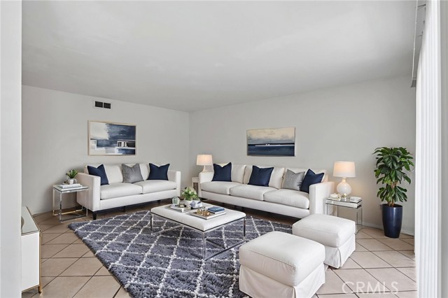 Detail Gallery Image 7 of 36 For 700 W La Veta Ave #I3,  Orange,  CA 92868 - 2 Beds | 2 Baths