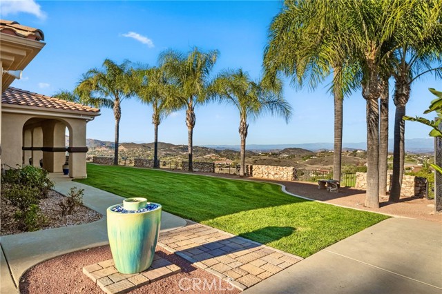 Detail Gallery Image 8 of 60 For 40055 Valle Vista, Murrieta,  CA 92562 - 4 Beds | 4 Baths