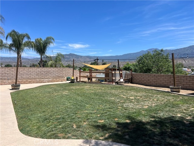 Detail Gallery Image 3 of 32 For 25886 Faircrest Cir, Hemet,  CA 92544 - 4 Beds | 2/1 Baths