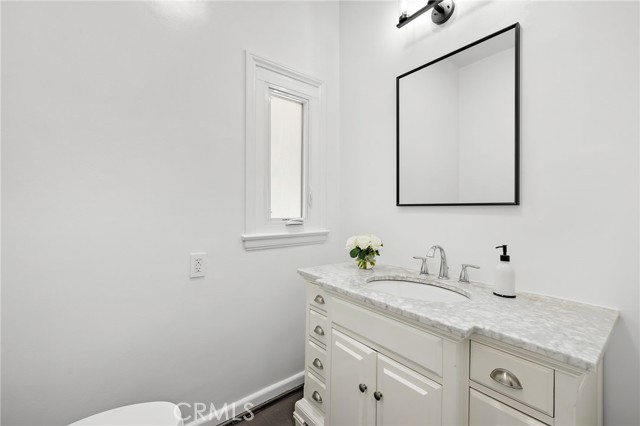 609 N Oakhurst Drive, Beverly Hills CA: https://media.crmls.org/medias/f63bc3d8-5f7b-4aec-92f0-33429723ac32.jpg