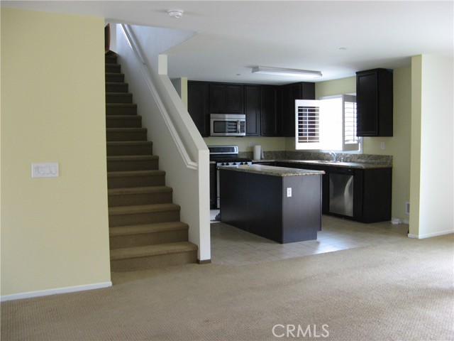 12022 Loyola Court, Fontana CA: https://media.crmls.org/medias/f63ca8be-4a4d-4e4c-b746-81a3b55cdd87.jpg