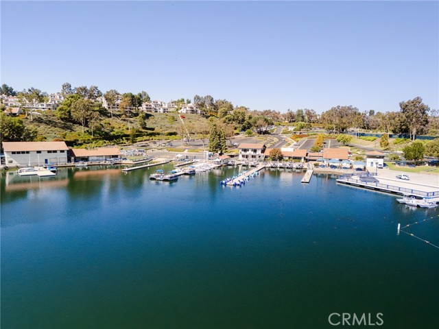 Image 48 of 53 For 22701 Foxridge