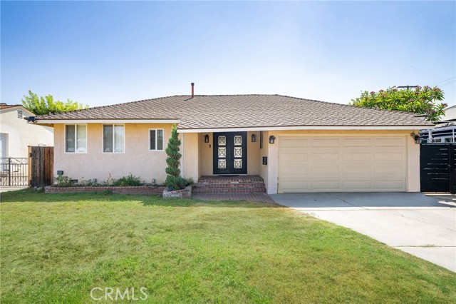 7608 Amestoy Ave, Lake Balboa, CA 91406