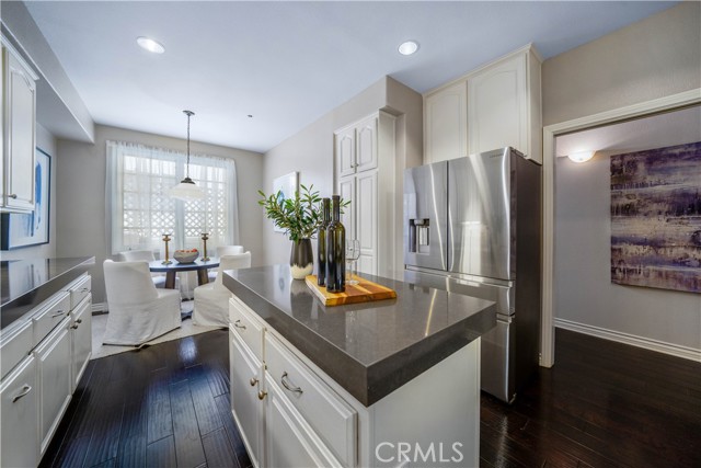 Detail Gallery Image 15 of 40 For 14100 Dickens St #4,  Sherman Oaks,  CA 91423 - 2 Beds | 2/1 Baths