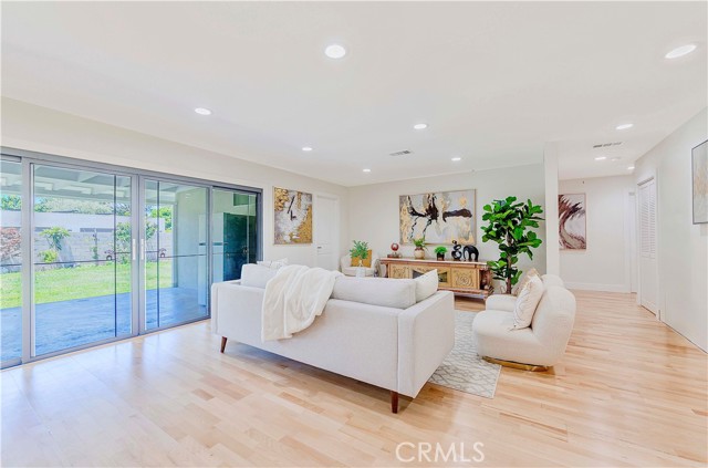 Detail Gallery Image 5 of 13 For 2215 El Monte Ave, Arcadia,  CA 91007 - 4 Beds | 4/1 Baths