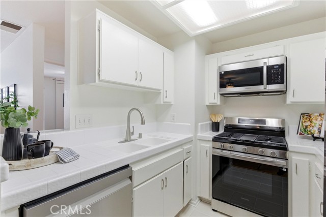 Detail Gallery Image 11 of 32 For 7735 Briarglen Loop I,  Stanton,  CA 90680 - 1 Beds | 1 Baths