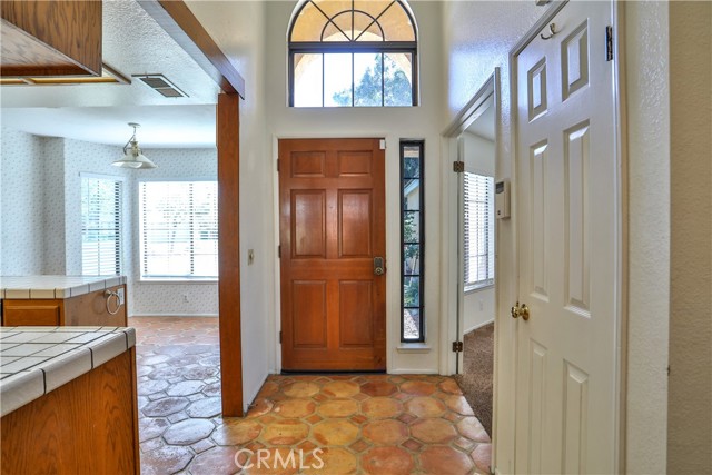 Detail Gallery Image 7 of 64 For 2003 Springcreek Cir, Upland,  CA 91784 - 3 Beds | 2 Baths