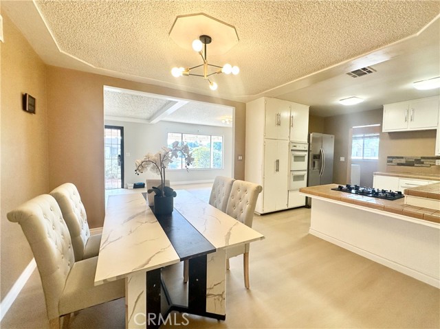 Detail Gallery Image 9 of 33 For 1758 N Madera, Ontario,  CA 91764 - 6 Beds | 3 Baths
