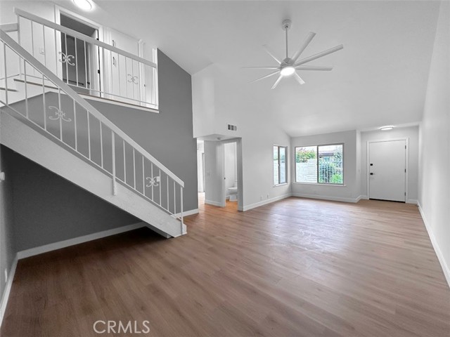 Image 12 of 33 For 9948 Del Rio