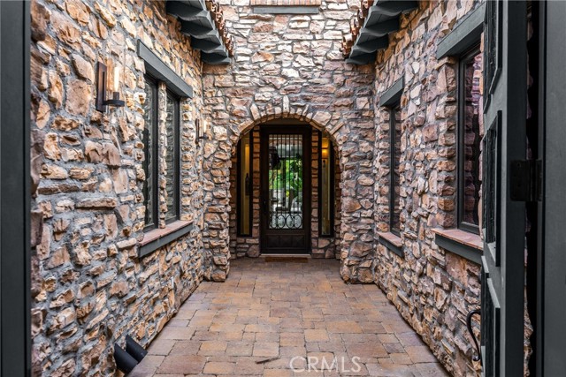 Detail Gallery Image 4 of 56 For 43360 via Siena, Indian Wells,  CA 92210 - 6 Beds | 5/2 Baths