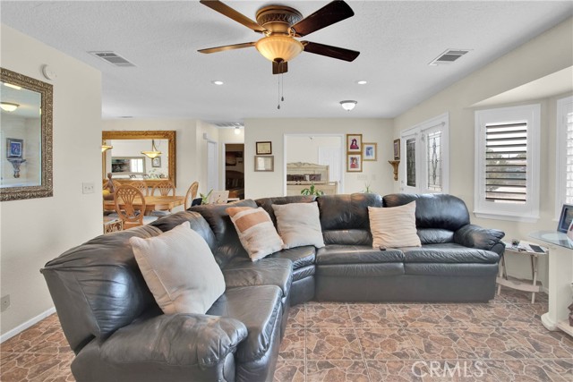 Detail Gallery Image 11 of 48 For 15545 Dale Evans, Apple Valley,  CA 92307 - 3 Beds | 2 Baths