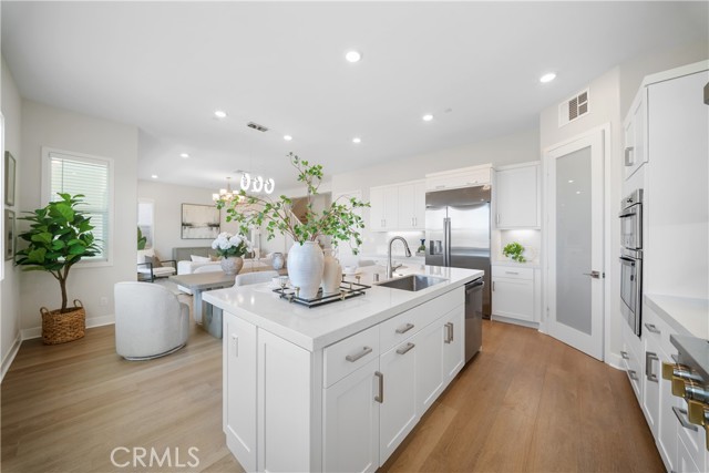671 Pelion, Lake Forest CA: https://media.crmls.org/medias/f645f89d-032e-442d-b96c-1bb12754bcbb.jpg