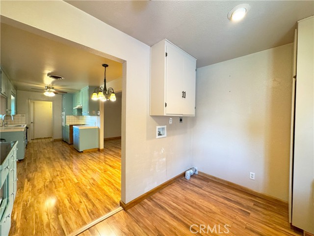 1041 Golden Gate Avenue, Dos Palos CA: https://media.crmls.org/medias/f646a496-1a78-47e5-ad87-1cd6b6f2290a.jpg