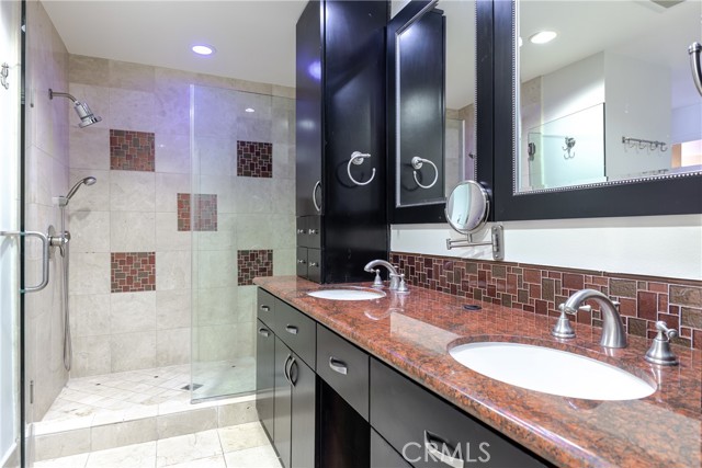 343 Pioneer Drive, Glendale CA: https://media.crmls.org/medias/f646d9e9-77f6-4395-b96b-685d102d73ba.jpg