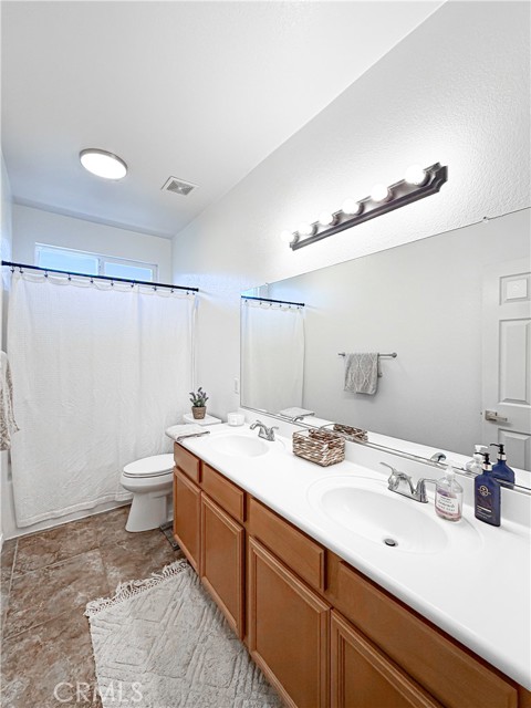 Detail Gallery Image 32 of 49 For 12769 Eastern Shore Dr, Corona,  CA 92880 - 5 Beds | 3 Baths