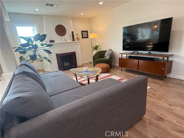 Detail Gallery Image 20 of 65 For 5120 Baltimore St, Los Angeles,  CA 90042 - 3 Beds | 3 Baths