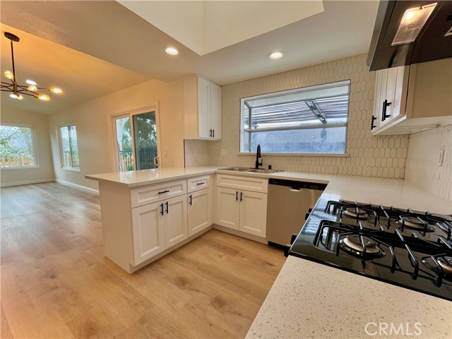 Detail Gallery Image 7 of 30 For 19042 Diplomat Ave, Corona,  CA 92881 - 3 Beds | 2 Baths