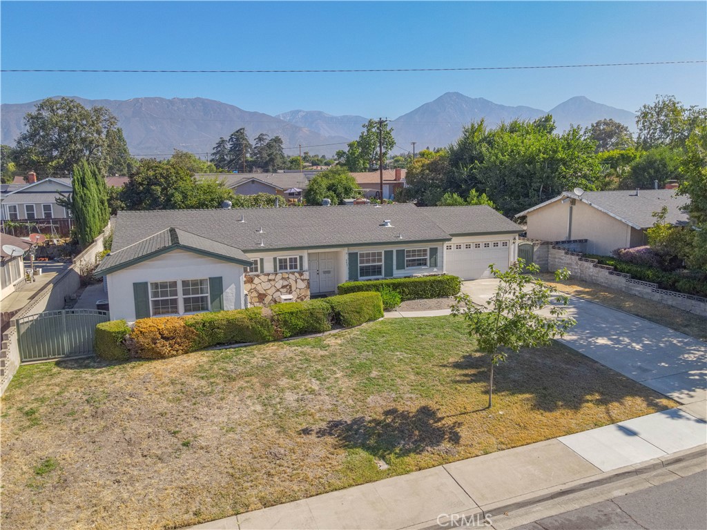 MLS #OC25162485 img 37