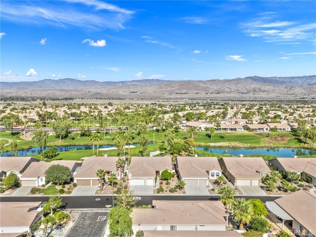 MLS #OC25258134 image #41