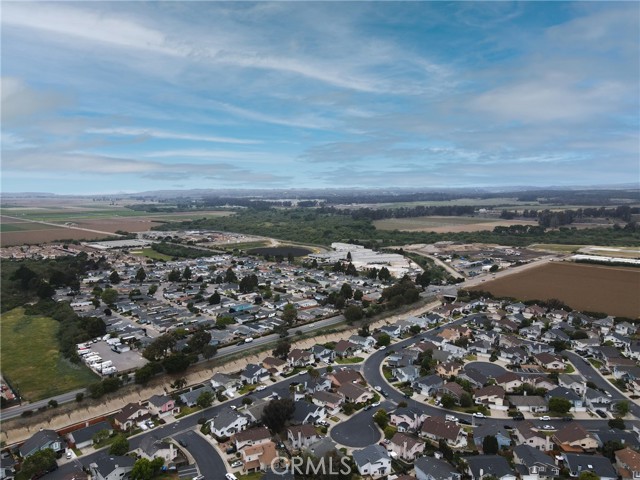 1337 Lloyd Place, Lompoc CA: https://media.crmls.org/medias/f6482a78-20c2-4a4c-950b-4db9164ed20a.jpg