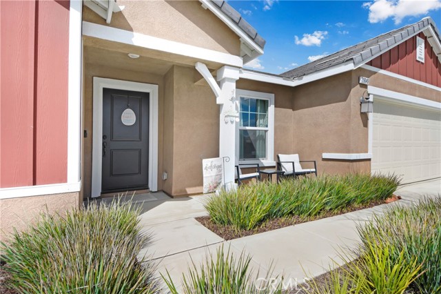 Detail Gallery Image 2 of 25 For 29049 Aubrey Cir, Winchester,  CA 92596 - 4 Beds | 2 Baths