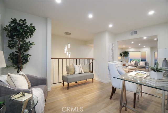11 Cottonwood Circle, Rolling Hills Estates, California 90274, 3 Bedrooms Bedrooms, ,3 BathroomsBathrooms,Residential,Sold,Cottonwood,SB22013673