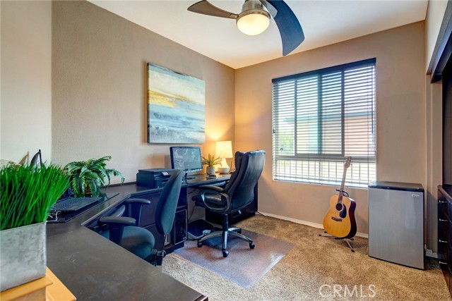 Detail Gallery Image 16 of 31 For 12001 Rock Creek Ct, Hawthorne,  CA 90250 - 4 Beds | 3 Baths