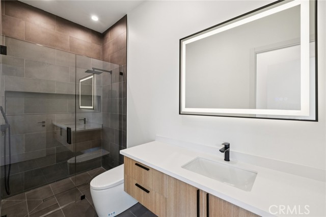 Detail Gallery Image 42 of 57 For 5280 Sanchez, Los Angeles,  CA 90008 - 4 Beds | 4 Baths