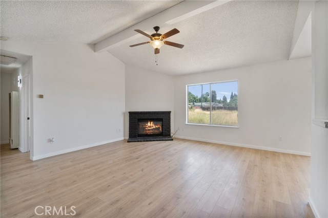 Detail Gallery Image 6 of 23 For 25732 Avenue 17, Madera,  CA 93638 - 3 Beds | 2 Baths