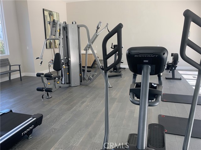 6 Bethpage Lane, Phillips Ranch CA: https://media.crmls.org/medias/f64af0df-86eb-4e85-928f-422f3f97a44a.jpg