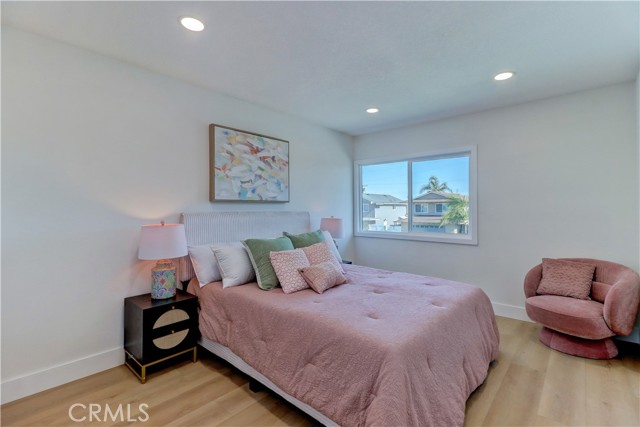 Detail Gallery Image 37 of 63 For 19691 Canberra Ln, Huntington Beach,  CA 92646 - 5 Beds | 3 Baths