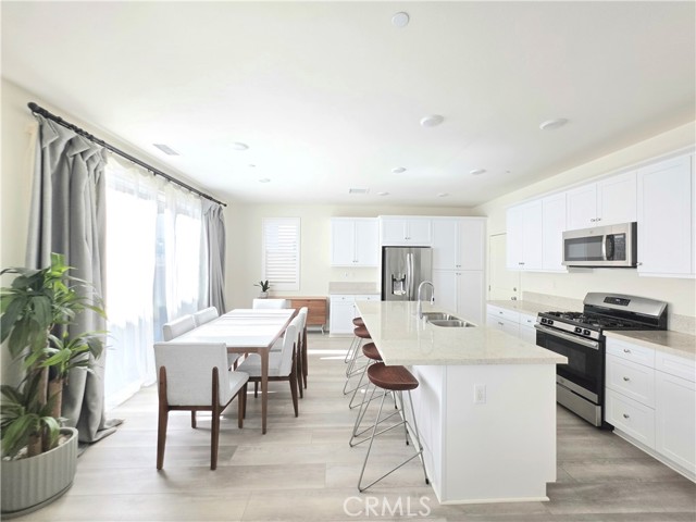 Detail Gallery Image 2 of 13 For 1612 Ruedy Pl, Upland,  CA 91784 - 3 Beds | 2/1 Baths