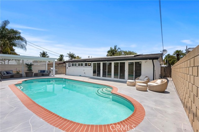 Detail Gallery Image 13 of 36 For 10824 Groveside Ave, Whittier,  CA 90603 - 4 Beds | 2 Baths