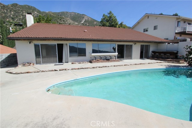 Detail Gallery Image 14 of 27 For 2914 Hopeton, La Crescenta,  CA 91214 - 3 Beds | 2 Baths