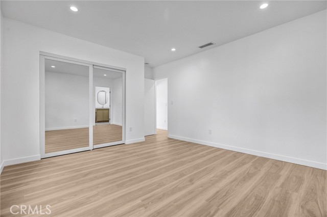 18152 Sunburst Street, Northridge CA: https://media.crmls.org/medias/f64d8d2b-5b45-45b4-a1c3-4efd34253b00.jpg