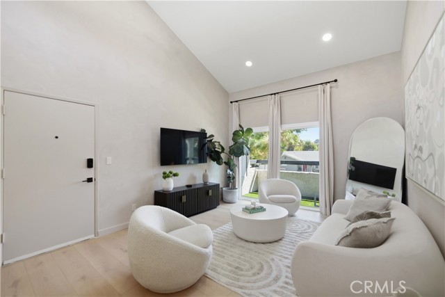 Front Image Thumbnail for CRSR26174684