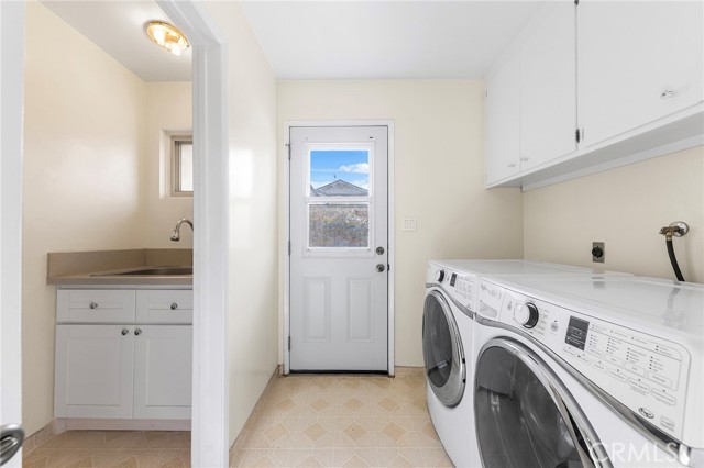 300 W Wistaria Avenue, Arcadia CA: https://media.crmls.org/medias/f64db447-aca9-47a9-a876-7e8edeaa3856.jpg