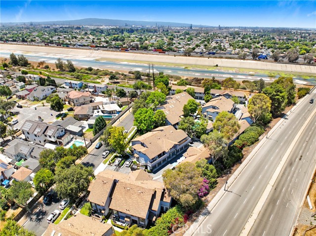 863 W 34th Street, Long Beach CA: https://media.crmls.org/medias/f64f35b0-5221-4462-a826-39356711cef3.jpg
