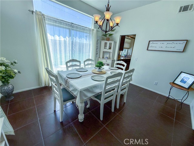 Detail Gallery Image 10 of 45 For 13251 Kirkwood, Victorville,  CA 92392 - 4 Beds | 3 Baths