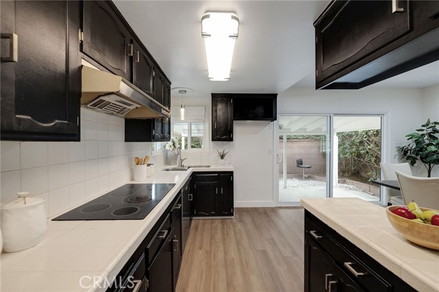 Detail Gallery Image 7 of 27 For 18017 Glenburn Ave, Torrance,  CA 90504 - 3 Beds | 2 Baths