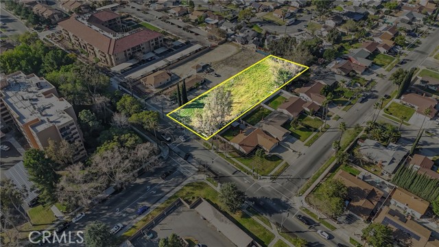 Detail Gallery Image 9 of 17 For 9906 Juniper, Fontana,  CA 92335 - – Beds | – Baths